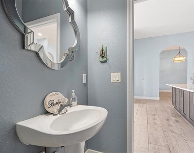 231 Lakay Place - Photo Thumbnail 13