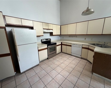 31 Lakepointe Circle - Photo Thumbnail 9
