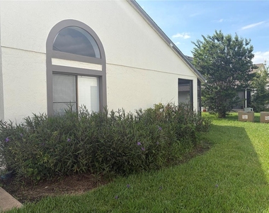 31 Lakepointe Circle - Photo Thumbnail 5