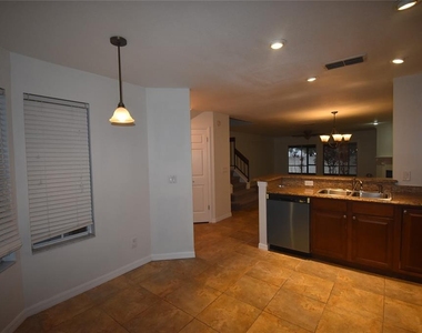 2620 Lancaster Court - Photo Thumbnail 5