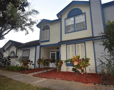 2620 Lancaster Court - Photo Thumbnail 2