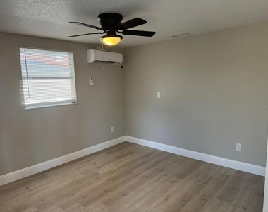 7605 Embassy Boulevard - Photo Thumbnail 7