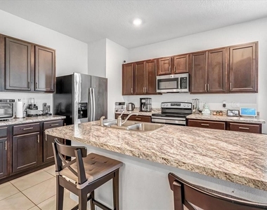 141 Feltrim Reserve Boulevard - Photo Thumbnail 5