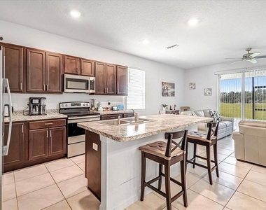 141 Feltrim Reserve Boulevard - Photo Thumbnail 2