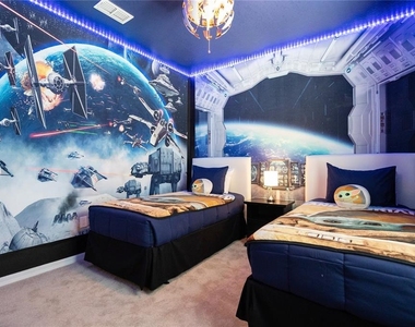 7525 Oak Spring Lane - Photo Thumbnail 17