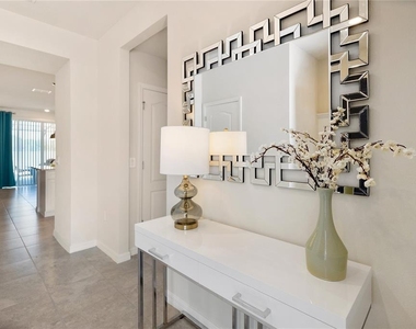7525 Oak Spring Lane - Photo Thumbnail 2