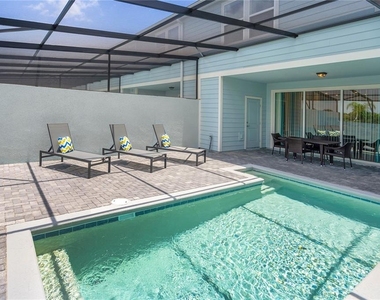 7525 Oak Spring Lane - Photo Thumbnail 24
