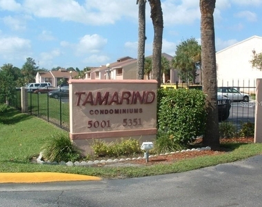 5057 Vineland Road - Photo Thumbnail 29