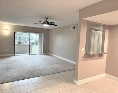 5057 Vineland Road - Photo Thumbnail 4