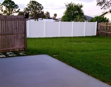 4706 Mackerel Drive - Photo Thumbnail 6