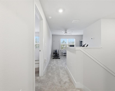 6917 Five Oaks Drive - Photo Thumbnail 15
