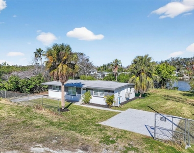 4505 Cottonwood Drive - Photo Thumbnail 3