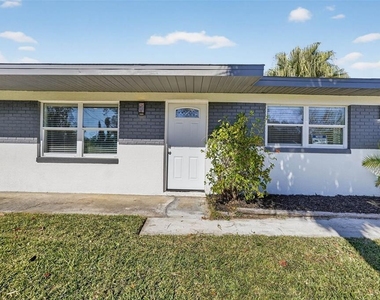 4505 Cottonwood Drive - Photo Thumbnail 5