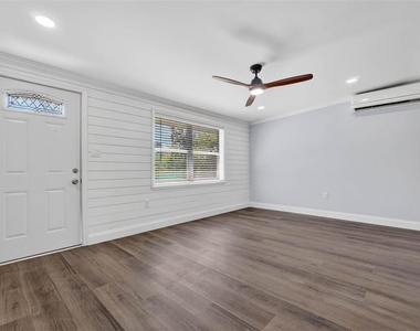 4505 Cottonwood Drive - Photo Thumbnail 16