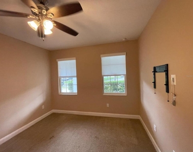 2745 Peony Drive - Photo Thumbnail 12