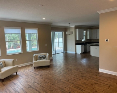 2745 Peony Drive - Photo Thumbnail 4