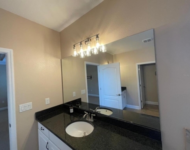 2745 Peony Drive - Photo Thumbnail 23