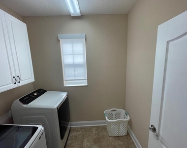 2745 Peony Drive - Photo Thumbnail 24