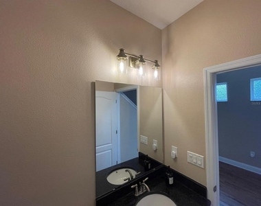 2745 Peony Drive - Photo Thumbnail 14