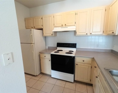 1440 Lake Shadow Circle - Photo Thumbnail 9