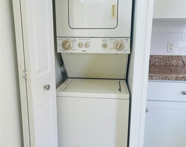 506 Caribbean Drive - Photo Thumbnail 6