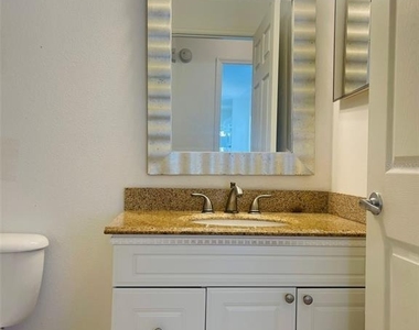 506 Caribbean Drive - Photo Thumbnail 14