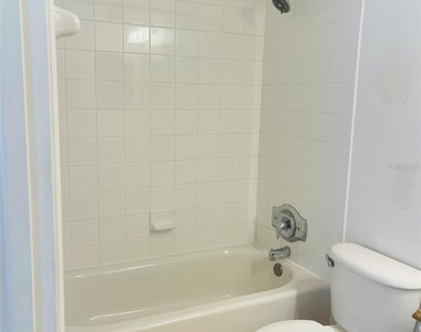 506 Caribbean Drive - Photo Thumbnail 15