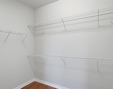 2772 Mead Avenue - Photo Thumbnail 19