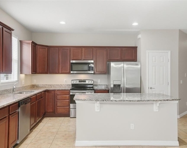 2772 Mead Avenue - Photo Thumbnail 10