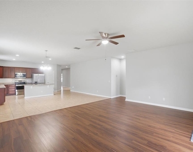2772 Mead Avenue - Photo Thumbnail 12