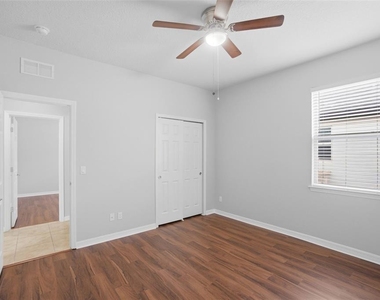 2772 Mead Avenue - Photo Thumbnail 16