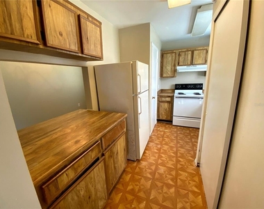 4148 Pershing Pointe Place - Photo Thumbnail 4