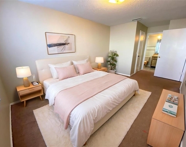 4148 Pershing Pointe Place - Photo Thumbnail 14