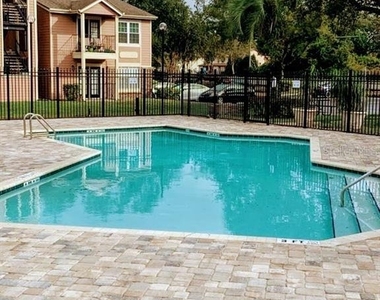 2550 N Alafaya Trail - Photo Thumbnail 12