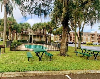 2550 N Alafaya Trail - Photo Thumbnail 13