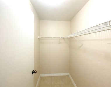 2550 N Alafaya Trail - Photo Thumbnail 11