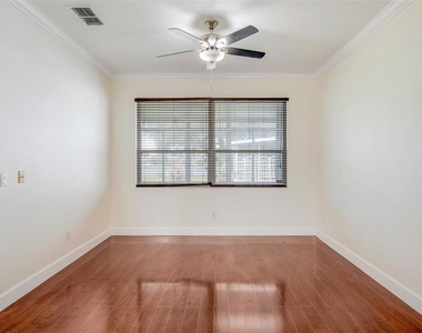 12661 Enclave Drive - Photo Thumbnail 3