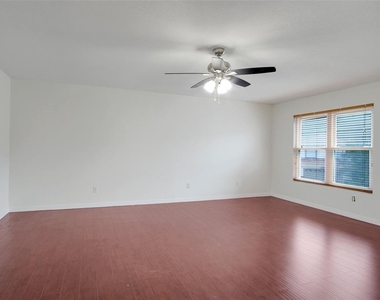 12661 Enclave Drive - Photo Thumbnail 9