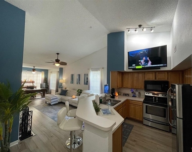 13103 Mulberry Park Drive - Photo Thumbnail 2