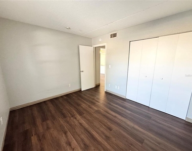 1229 Kennedy Road - Photo Thumbnail 7