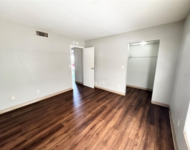 1229 Kennedy Road - Photo Thumbnail 12