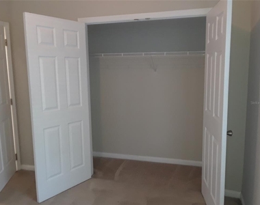 2533 Old Kent Circle - Photo Thumbnail 16