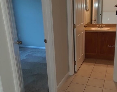 2533 Old Kent Circle - Photo Thumbnail 10