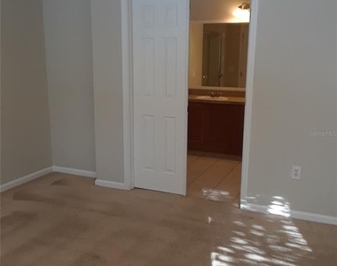 2533 Old Kent Circle - Photo Thumbnail 32