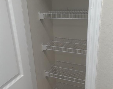 2533 Old Kent Circle - Photo Thumbnail 17