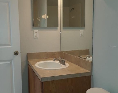 2533 Old Kent Circle - Photo Thumbnail 14