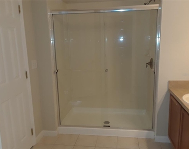 2533 Old Kent Circle - Photo Thumbnail 33