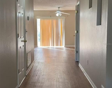 1206 N Fairway Drive - Photo Thumbnail 1