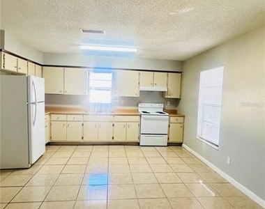 1229 Kennedy Road - Photo Thumbnail 2