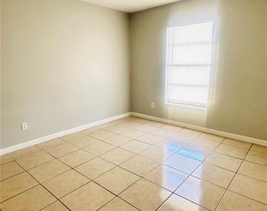 1229 Kennedy Road - Photo Thumbnail 6
